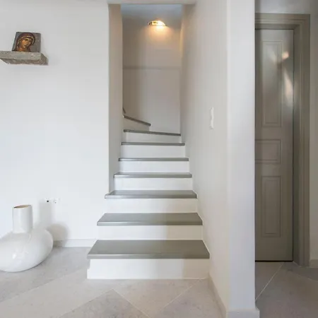 Paros Sleeps 8 Air Con Wifi T478604 * Páros